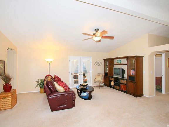 4th image of 6932 New Creek Ln