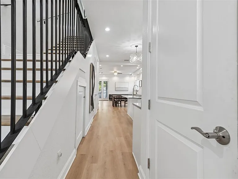 2113 W Cass St #2 — Photo 8