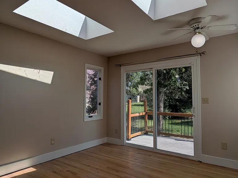 4050 Hollow Rd — Photo 8