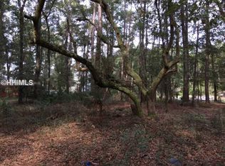 16 Alley Ln, Daufuskie Island, SC 29915