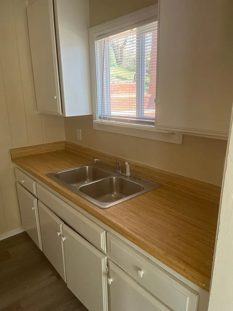 Lake Arrowhead Units — Photo 3
