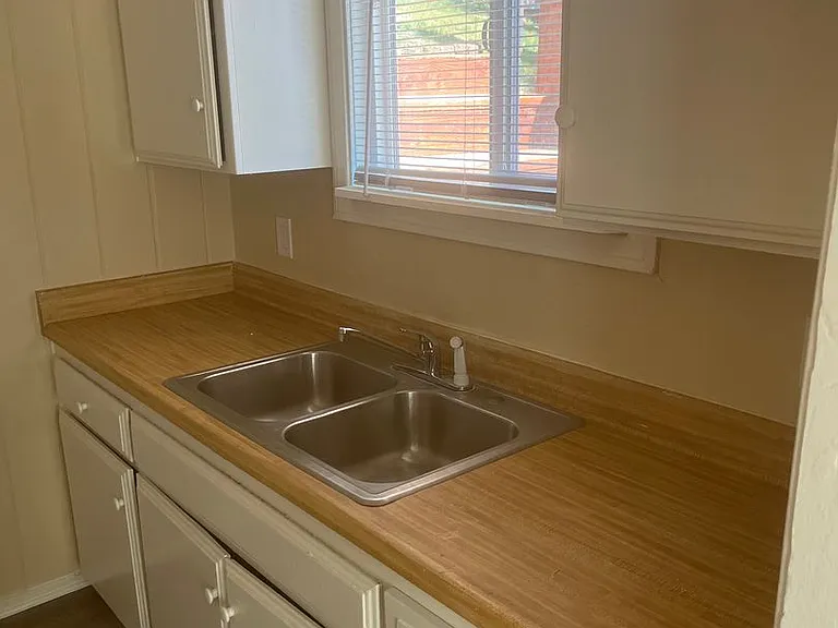 29180 Lyon Dr — Photo 3