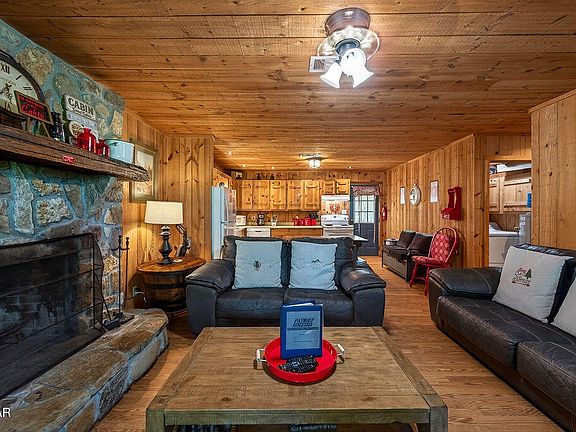 4th image of 3430 Bear Mountain Ln