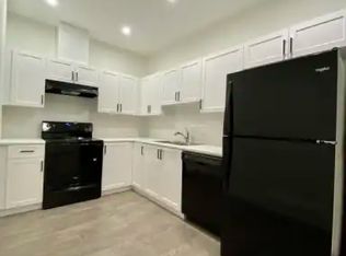 5204 Lark Cres NW #1A, Edmonton, AB T5S0S3