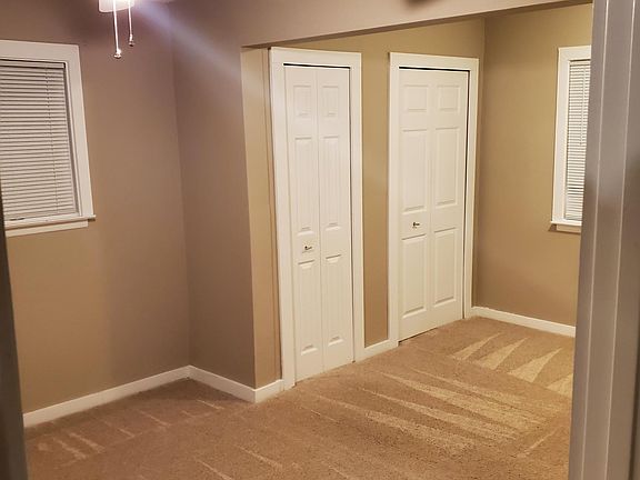 3rd image of 2885 Central Blvd