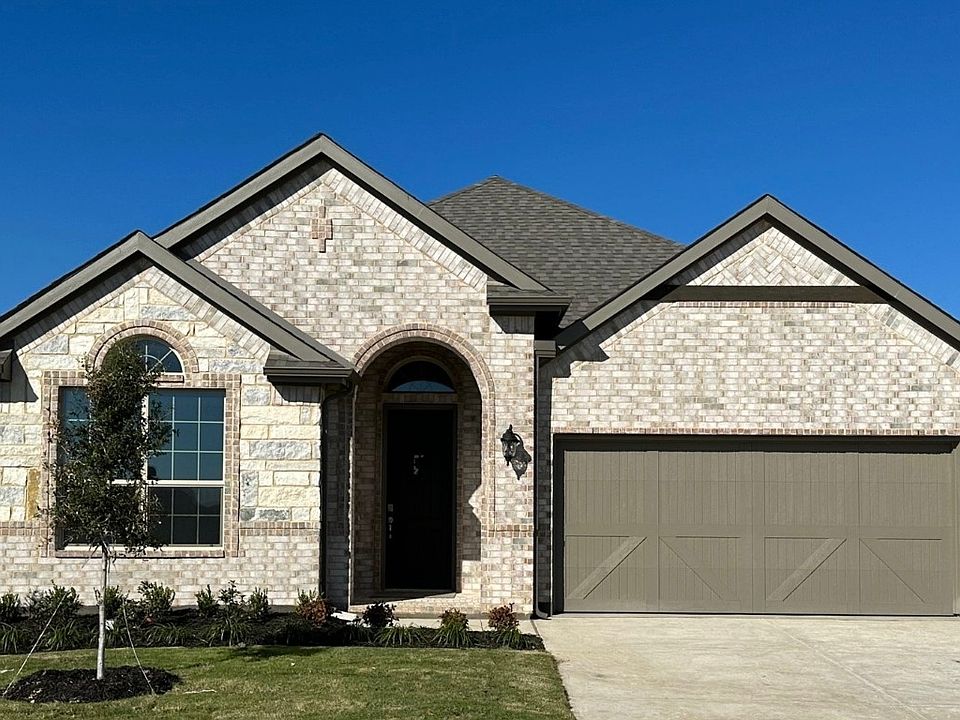 1st image of 2052 Windsor Dr