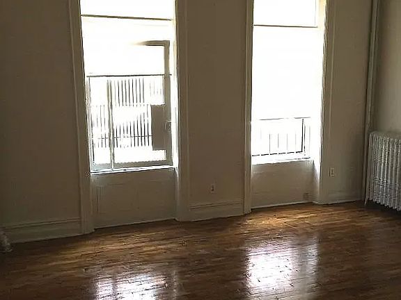 3rd image of 127 W 137th St #1E