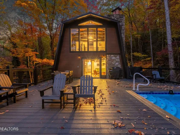 915 Stans Rd, Gatlinburg, TN 37738