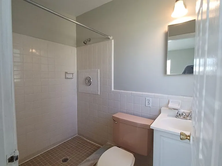 4970 Vincennes St — Photo 13