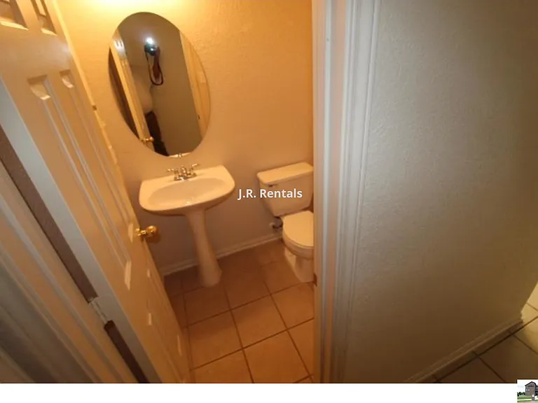 5611 Bertha Dr — Photo 29
