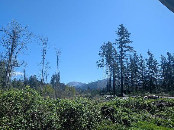 3rd image of 359 N Santiam Hwy E #7