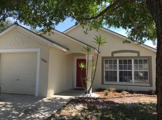 2225 Woods Edge Cir, Orlando, FL 32817
