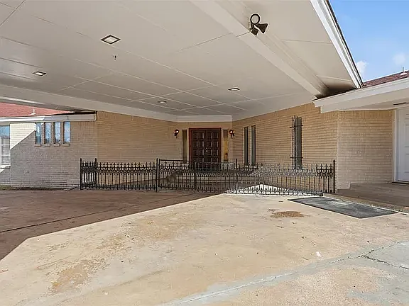 4 bed, 3435 sqft, $2,200 — Photo 3