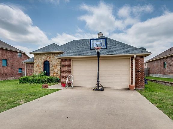 4th image of 1727 Lakeway Dr
