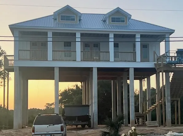 220 S Beach Blvd, Waveland, MS 39576