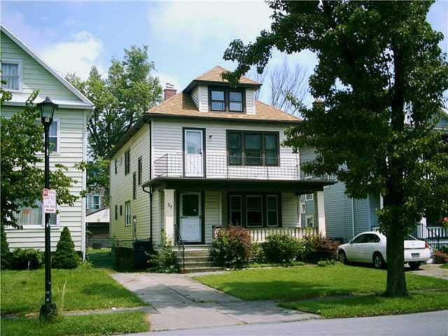 1st image of 37 Fairchild Pl