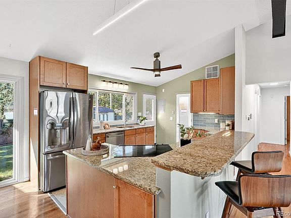 4th image of 8100 Sunset Drive