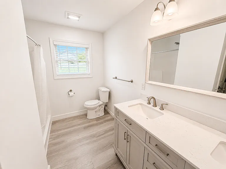 40 Doughty Blvd — Photo 10