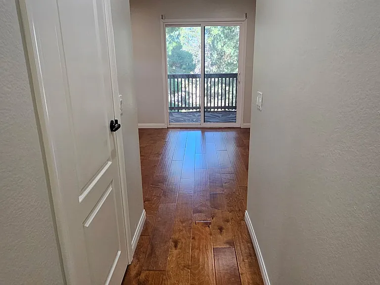 12091 Alta Carmel Ct #10 — Photo 10