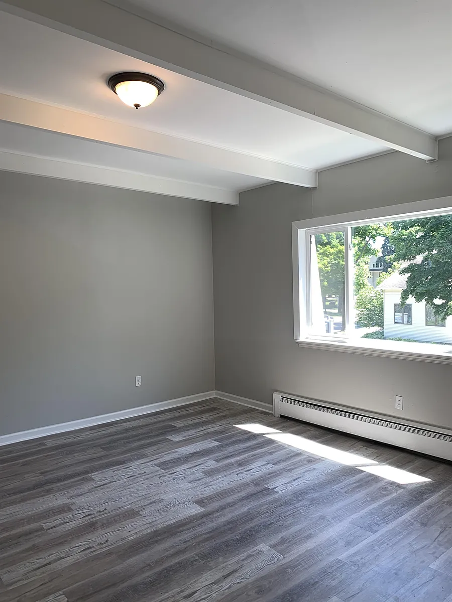 Building Photo - 54 College Ave #3-2