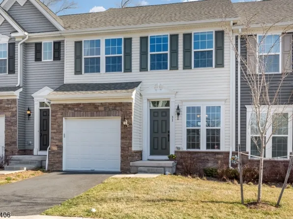 31 Woodland Way #18, Mount Arlington, NJ 07856