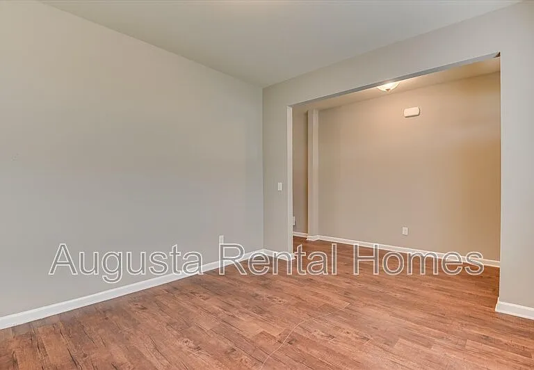 5060 Vine Ln — Photo 5