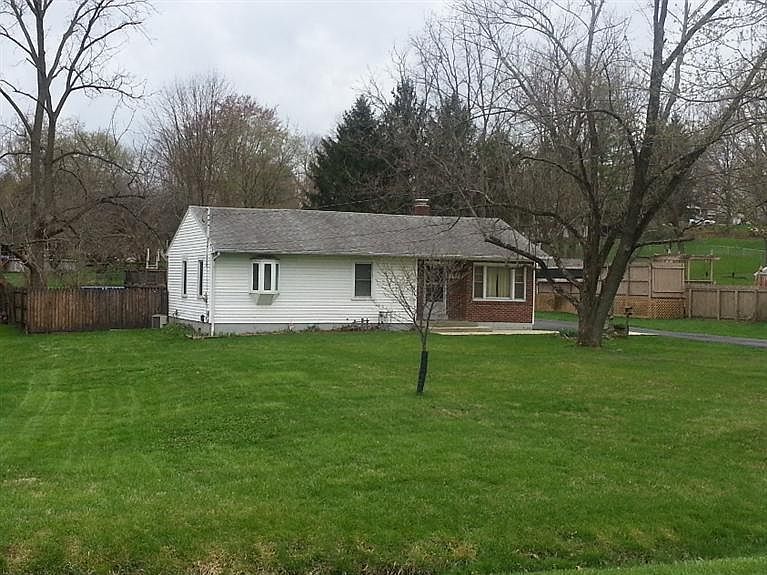 1st image of 3571 Cedarwood Ln