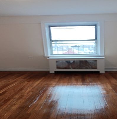 5th image of 77-44 Austin St APT 4E
