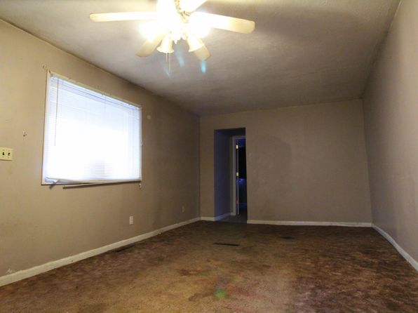 9031 Judson Rd, Hinton, WV 25951