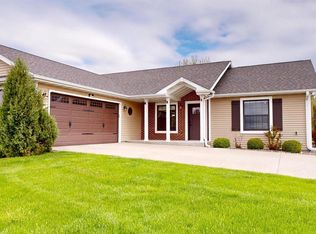 421 John Michael Dr, Jefferson, WI 53549