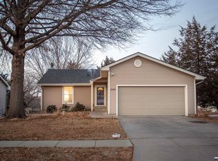 3840 Blackberry Cir, Lincoln, NE 68516