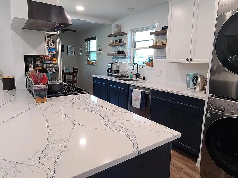 4056 W 77th Pl — Photo 9