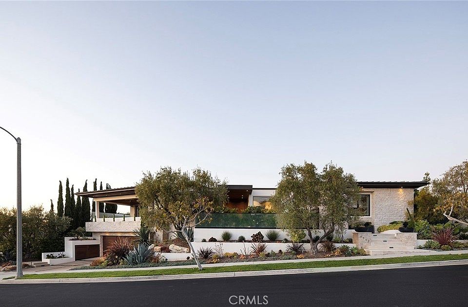 1st image of 4512 Roxbury Rd