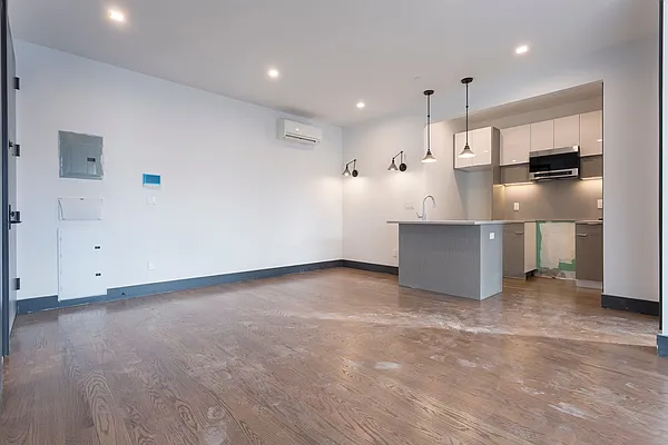 Rented by ERNY LLC | media 4