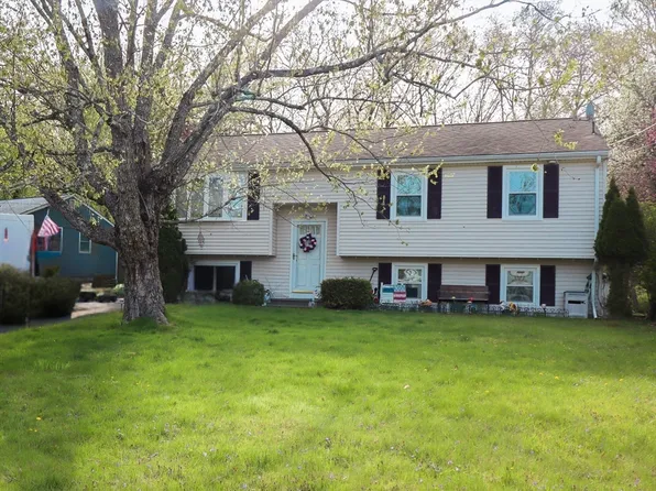 19 Jo Paul Dr, Attleboro, MA 02703