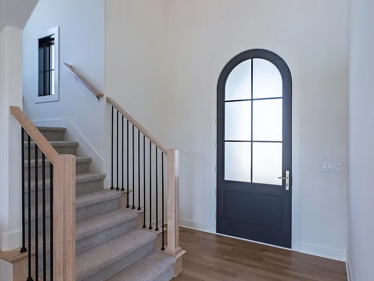 21911 Parkview Dr — Photo 29