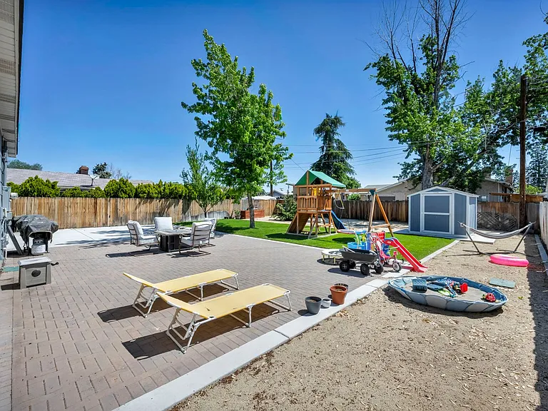 620 Belgrave Ave — Photo 41