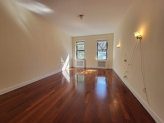 4th image of 310 E 74th St APT 6B