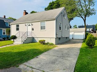90 Fairview St, Milford, CT 06460