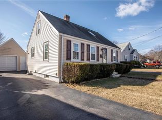 25 Hutchinson Ave, Pawtucket, RI 02861