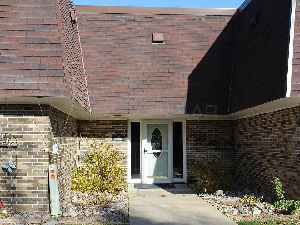1st image of 520 6th Ave W APT 2