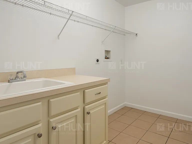Hanscom Family Housing — Photo 37