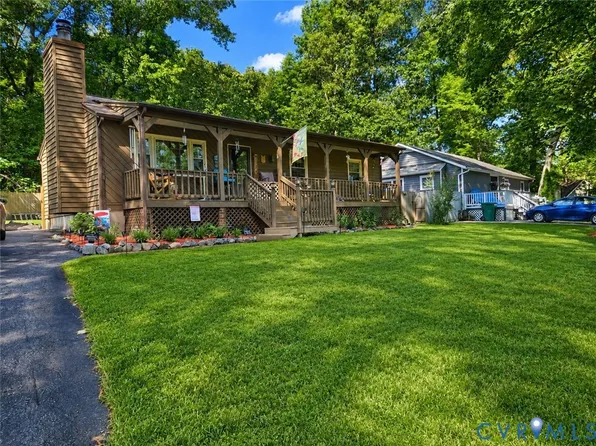 11330 Great Branch Dr, Chester, VA 23831