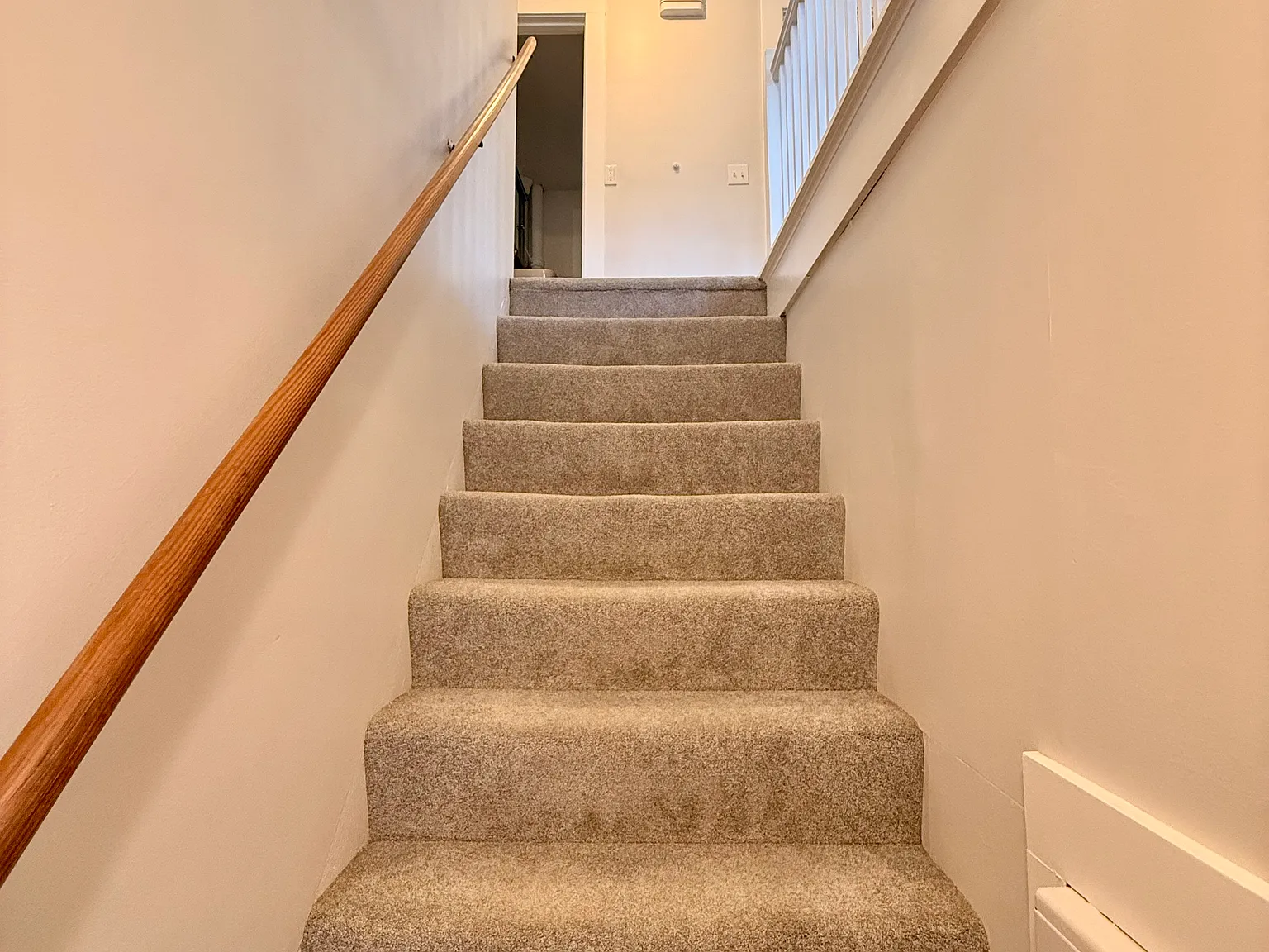 2 bed, 900 sqft, $1,850 — Photo 3