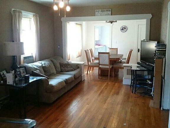 4th image of 39 Sharon Ave