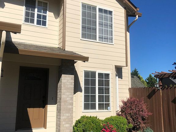 2nd image of 2521 NE 176th Ave
