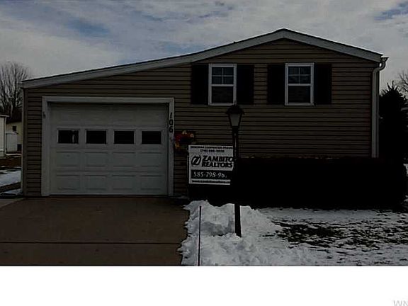2nd image of 106 Lakewood Vlg