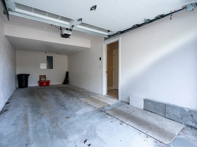 4 Fairview St #10-1-1 — Photo 14