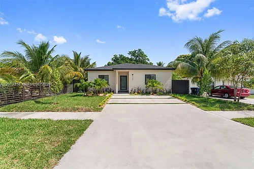 233 NW 120th St Photo 1