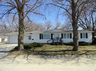2819 S Monroe Ave, Mason City, IA 50401